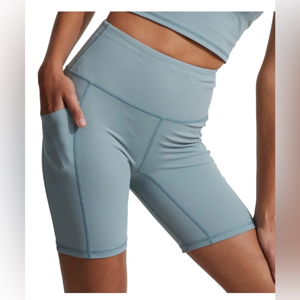 Varley Let’s Go Pocket Short 7”